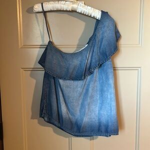 chelsea & violet one shoulder top